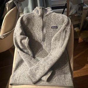 Patagonia grey fleece 1/4 zip